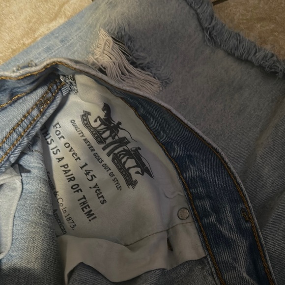 Levi’s Ripped Denim Shorts - Picture 6 of 6